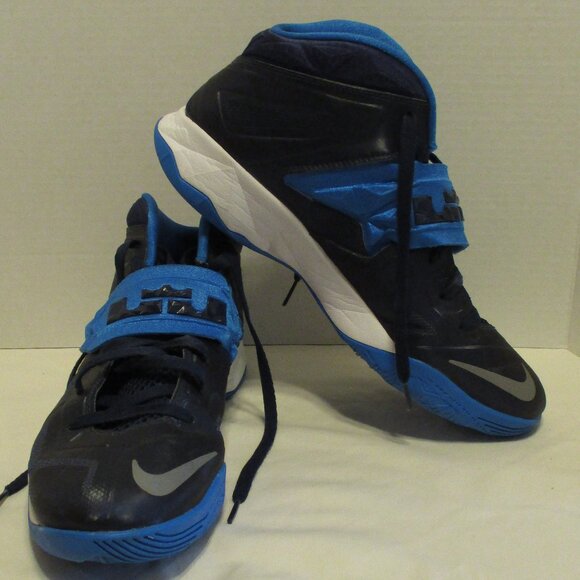Nike LeBron James Men Size 11.5 Black Blue Gray Lace Up Basketball Shoes - Picture 1 of 12